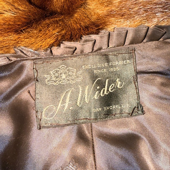 Luxurious Brown Fur Shawl - Picture 4 of 6